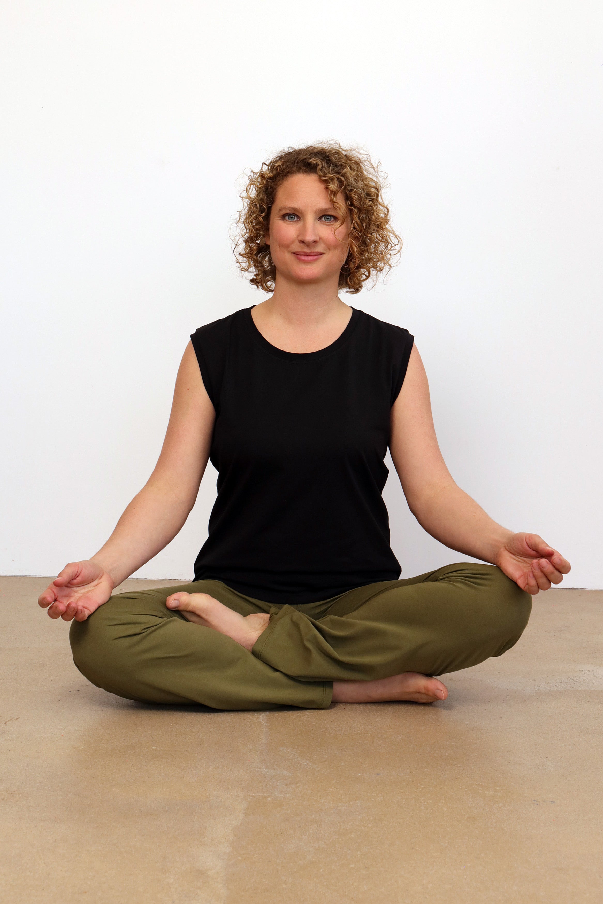 Maia Tank Top — Close-Fit Mercerized Organic Cotton Sleeveless Yoga Tank with Higher Neckline