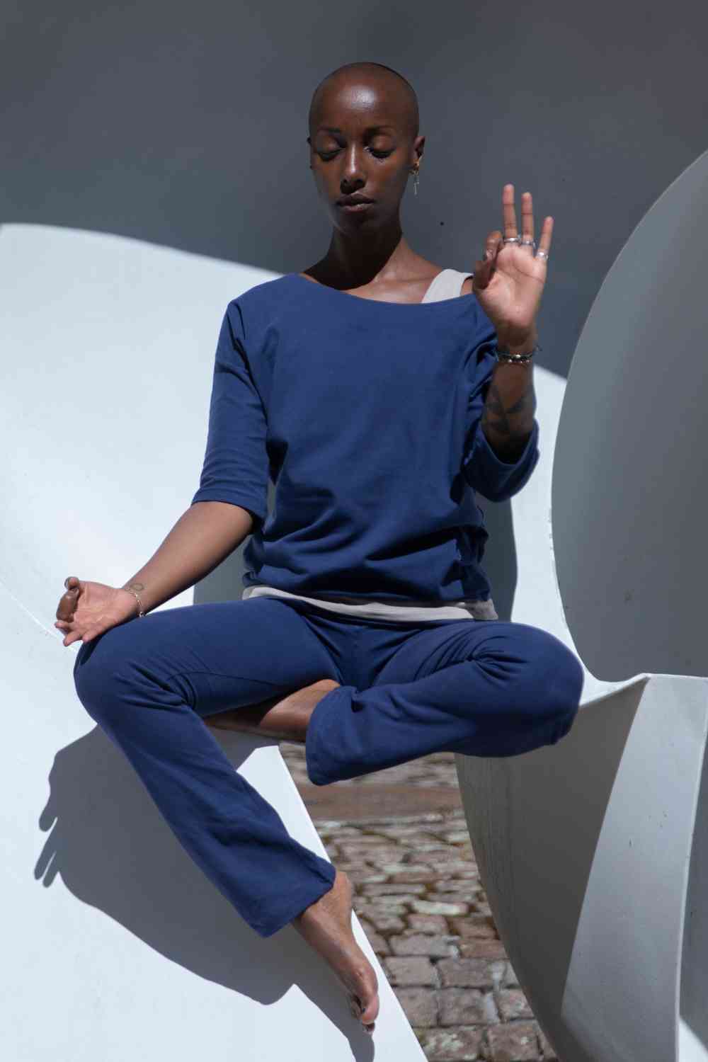 Siri Yoga Pullover — Organic Cotton Batwing Yoga Top with 3/4 Sleeves