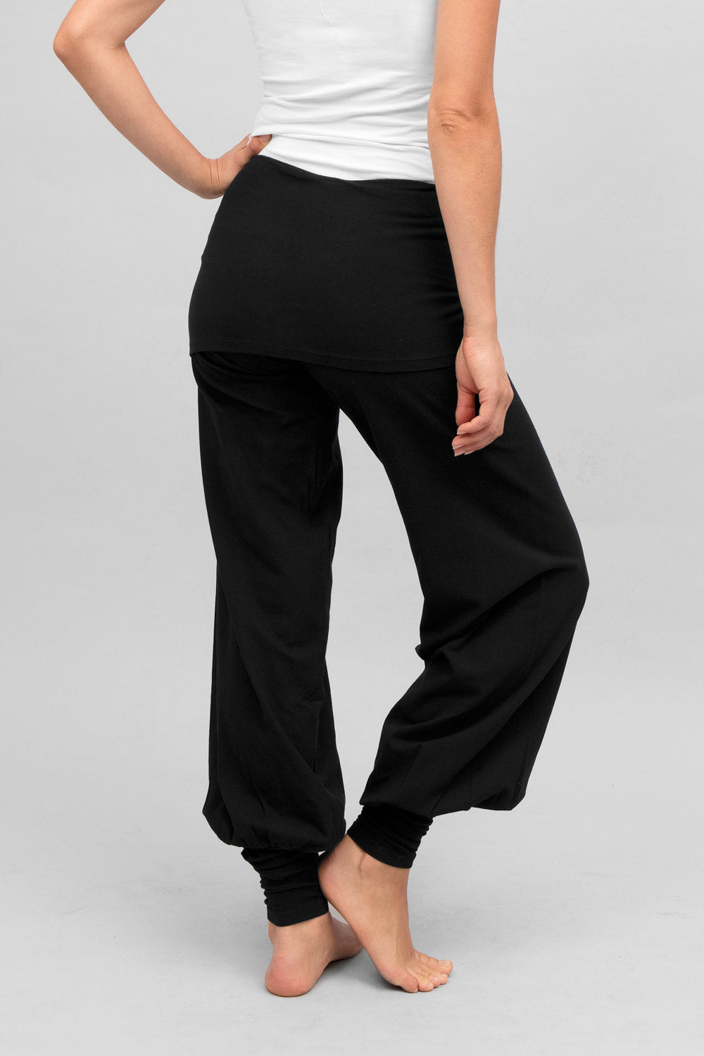 Sohang Yoga Pants — 2-in-1 Organic Cotton Pants with Integrated Skirt