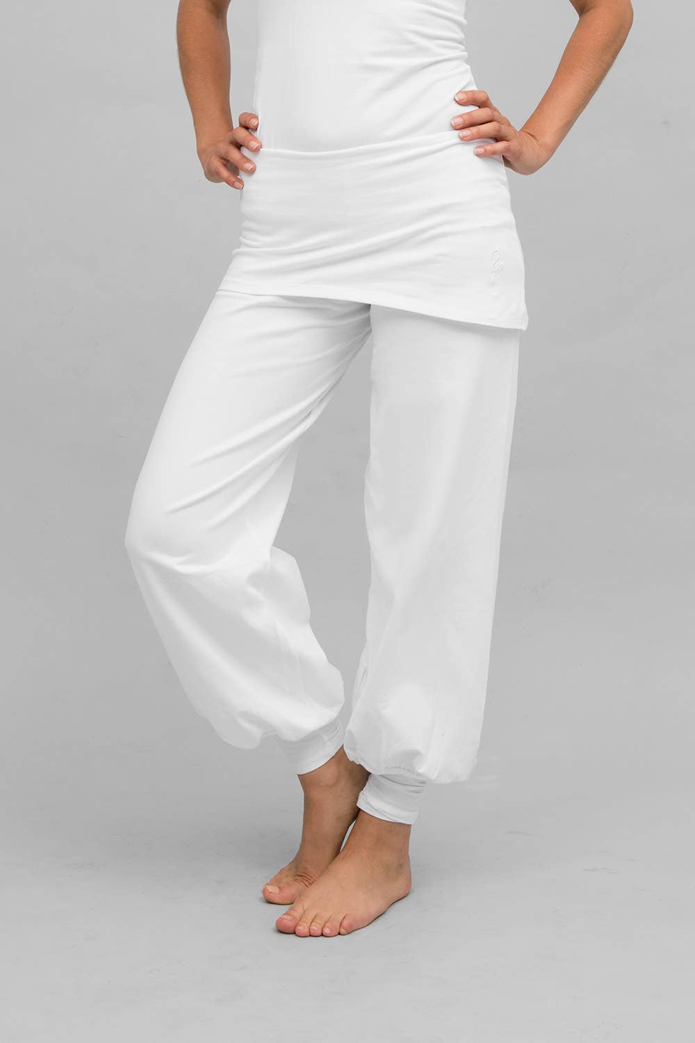 Sohang Yoga Pants — 2-in-1 Organic Cotton Pants with Integrated Skirt