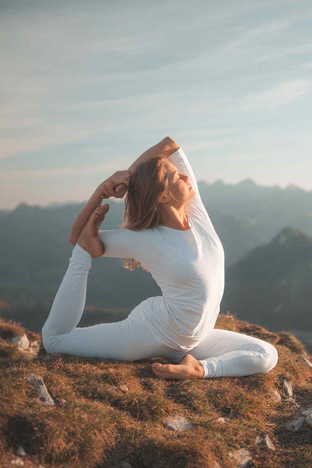 Siri Yoga Pullover — Organic Cotton Batwing Yoga Top with 3/4 Sleeves