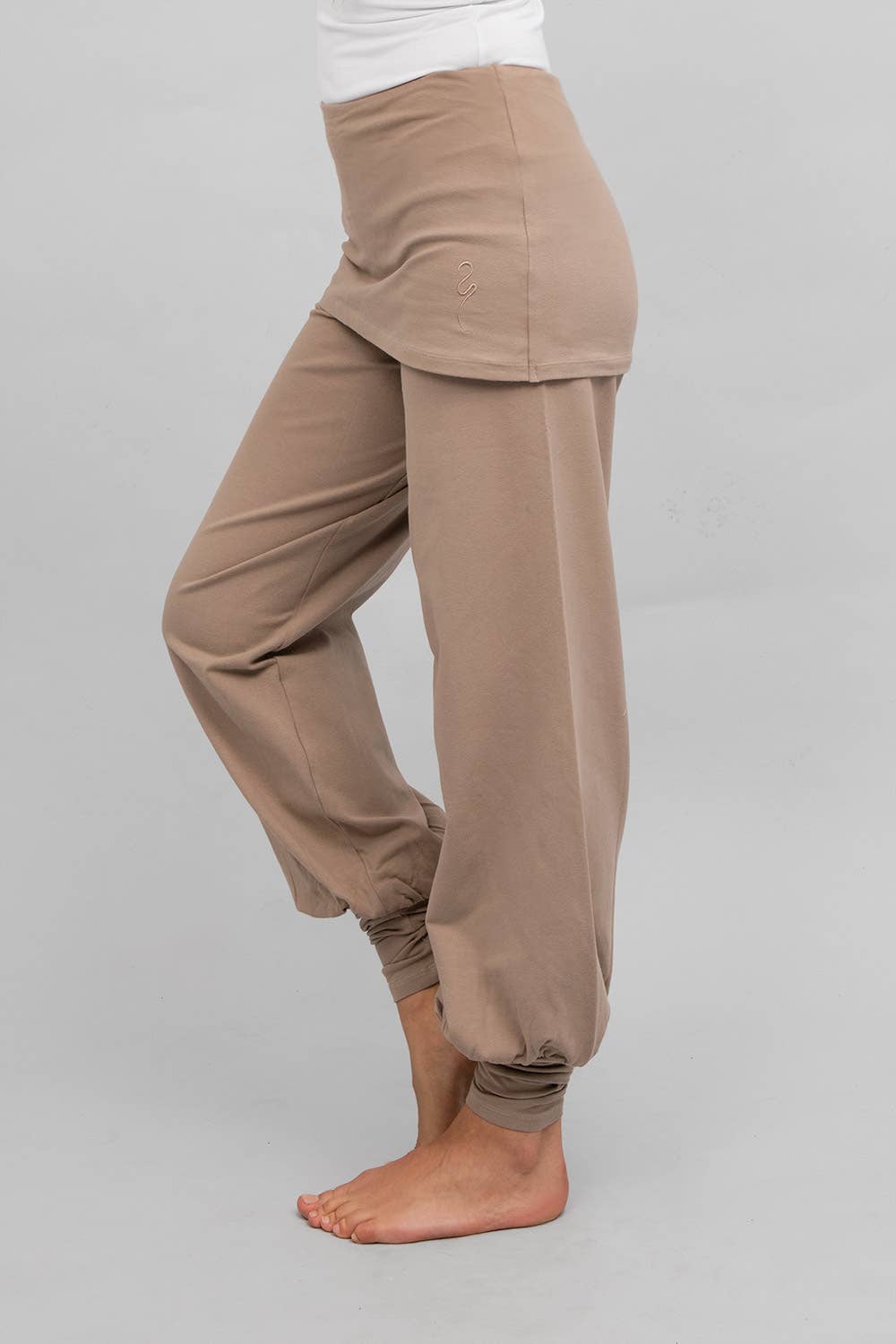 Sohang Yoga Pants — 2-in-1 Organic Cotton Pants with Integrated Skirt