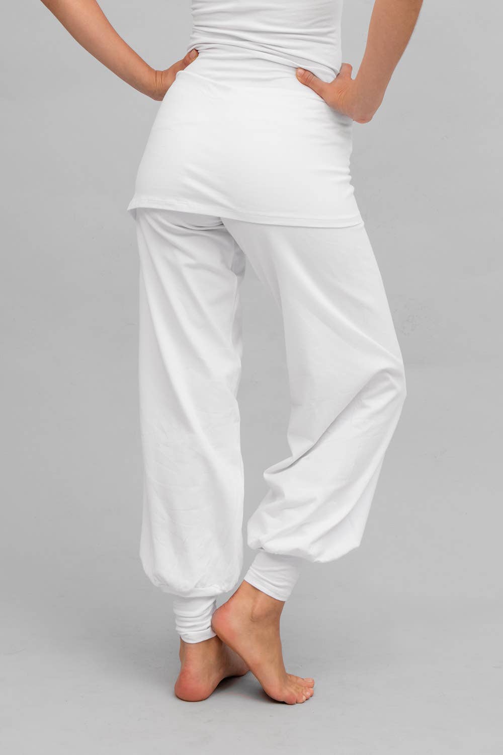 Sohang Yoga Pants — 2-in-1 Organic Cotton Pants with Integrated Skirt