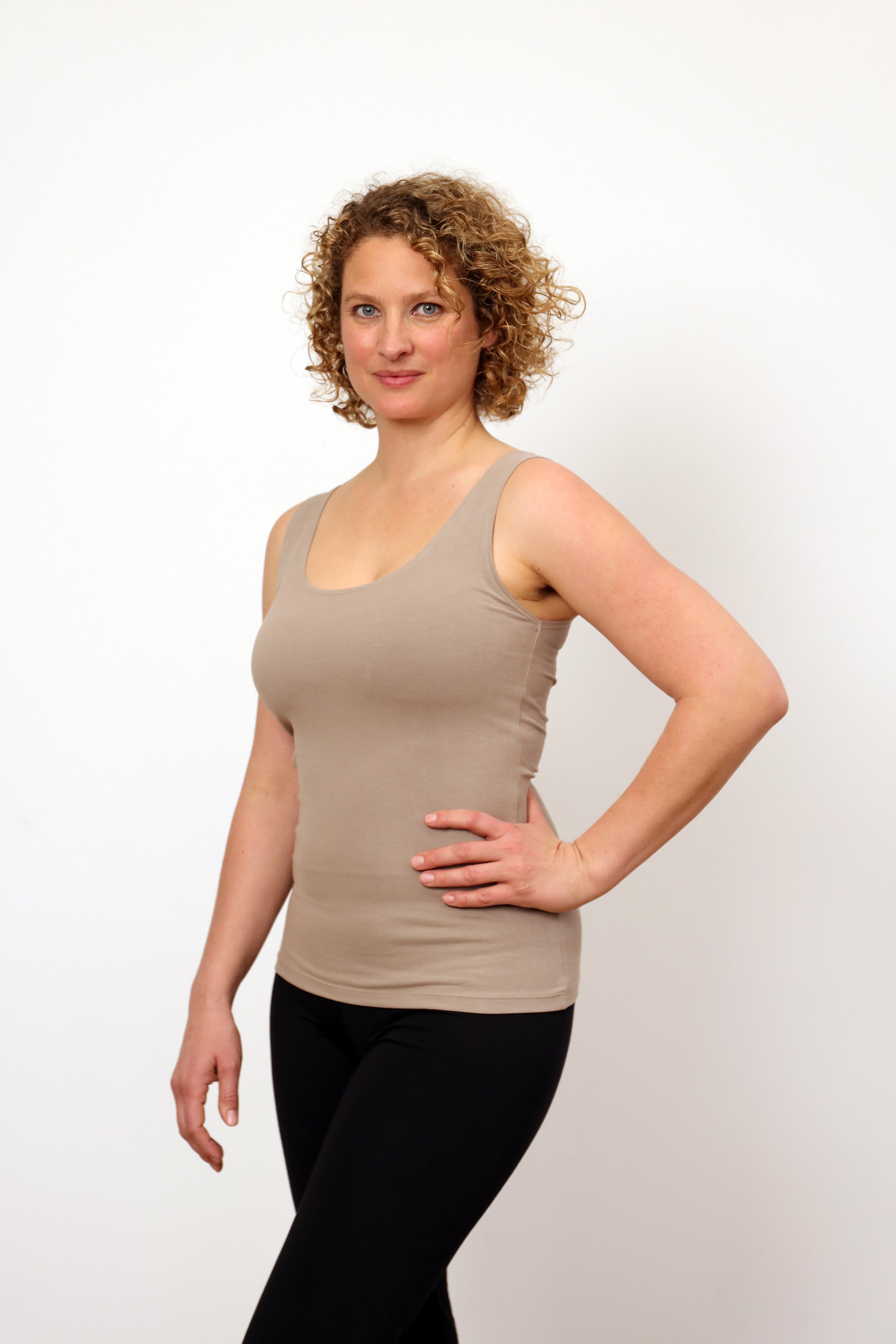 Sohang Yoga Top — Close-Fit Organic Cotton Longline Top