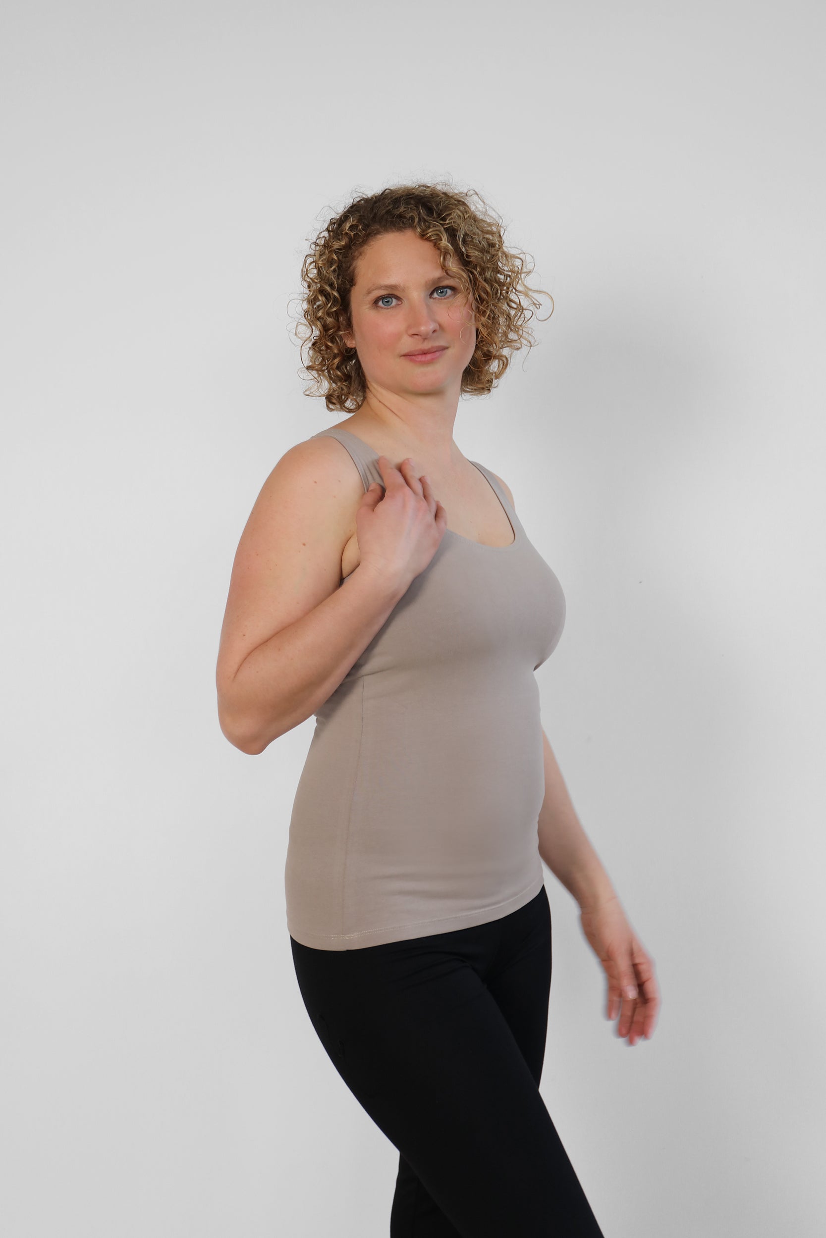 Sohang Yoga Top — Close-Fit Organic Cotton Longline Top